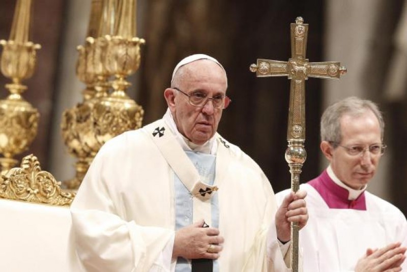 Imagem Ilustrando a Notícia: Papa pede que lágrimas do Holocausto não sejam esquecidas