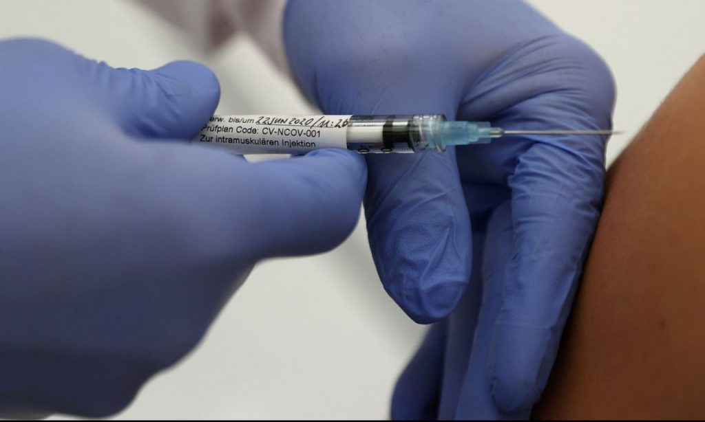 Imagem Ilustrando a Notícia: Não há pedido de pesquisa no Brasil sobre vacina russa, diz Anvisa