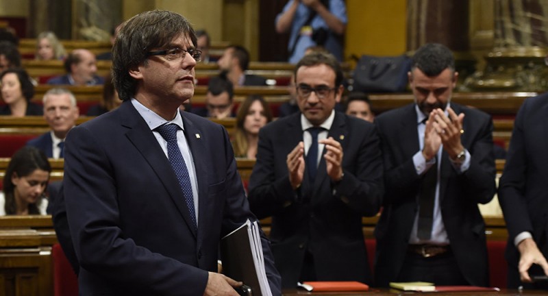 Imagem Ilustrando a Notícia: Espanha destitui líder político da Catalunha