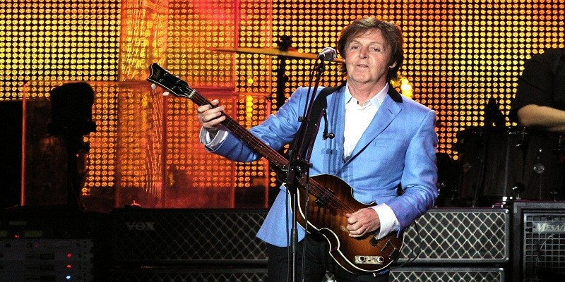Imagem Ilustrando a Notícia: Paul McCartney faz show gratuito onde Beatles nasceram