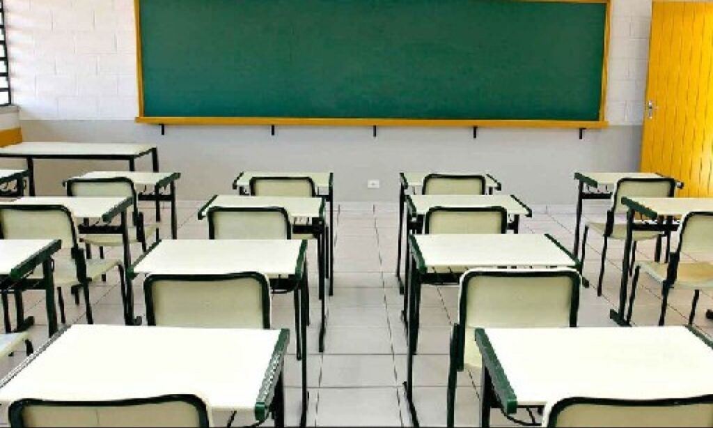 Imagem Ilustrando a Notícia: Goiás tem queda de quase 50% em evasão escolar
