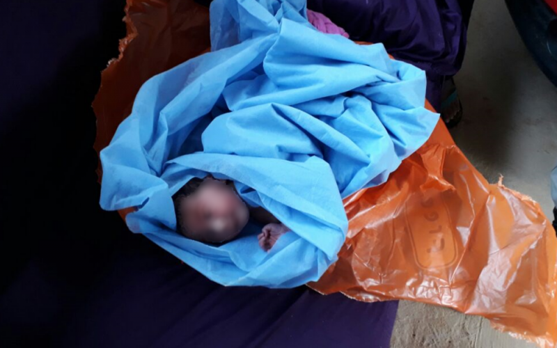Imagem Ilustrando a Notícia: Recém-nascido é encontrado dentro de saco plástico em lixeira