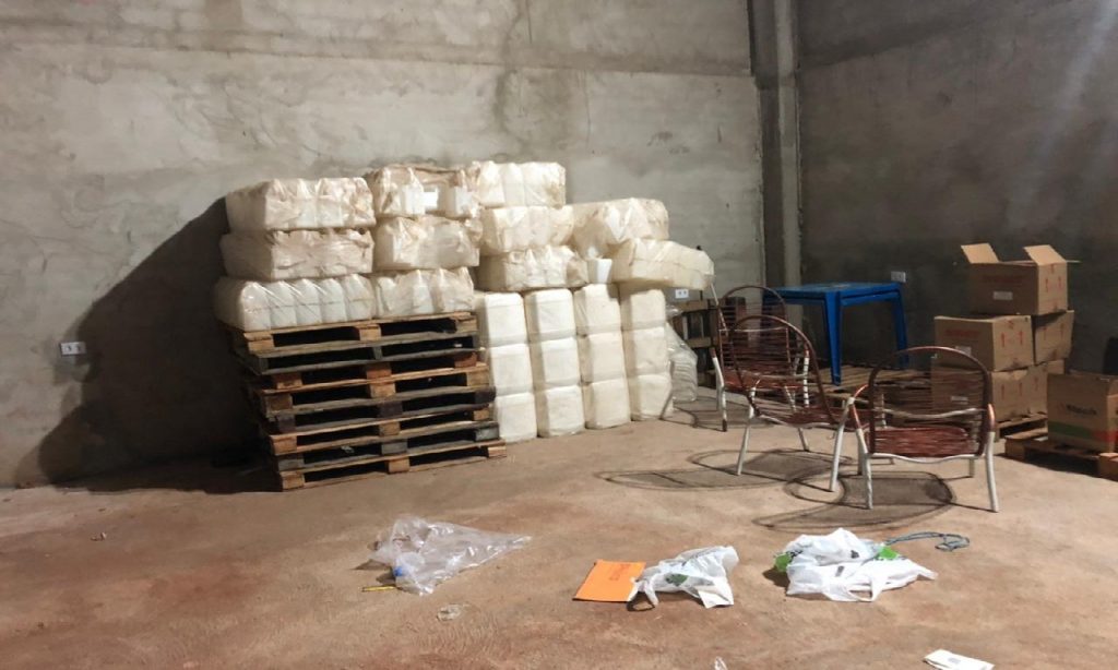 Imagem Ilustrando a Notícia: Polícia Militar fecha fábrica de agrotóxicos em Goianira