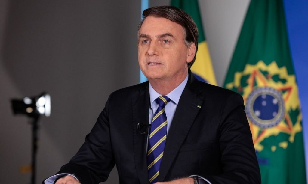 Imagem Ilustrando a Notícia: Bolsonaro agradece Índia por insumos para produzir hidroxicloroquina