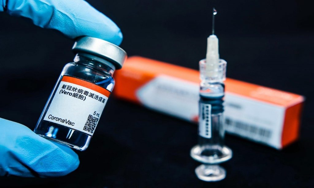 Imagem Ilustrando a Notícia: CoronaVac: Anvisa inicia inspeção de vacina fabricada na China
