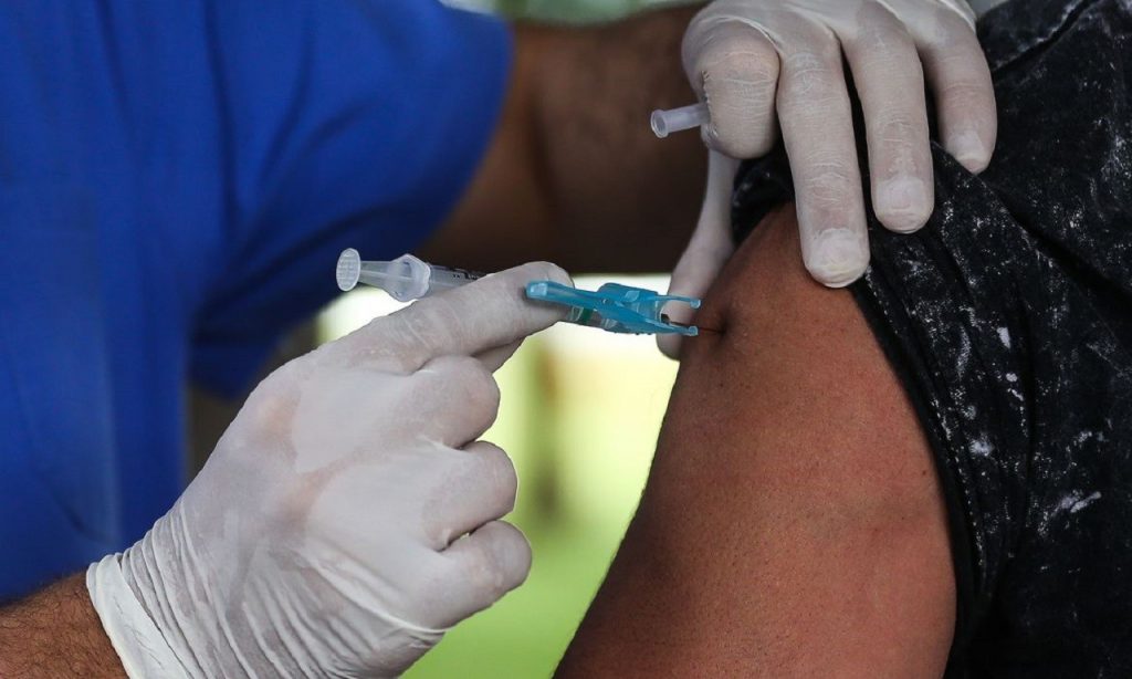 Imagem Ilustrando a Notícia: Segunda fase da campanha de vacinação contra a gripe termina nesta sexta-feira (8)