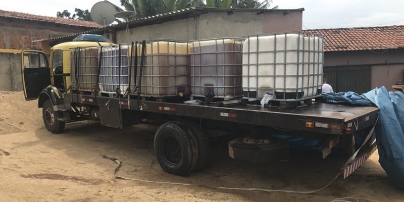 Imagem Ilustrando a Notícia: Recuperados 15 mil litros de combustível próximo a Cezarina