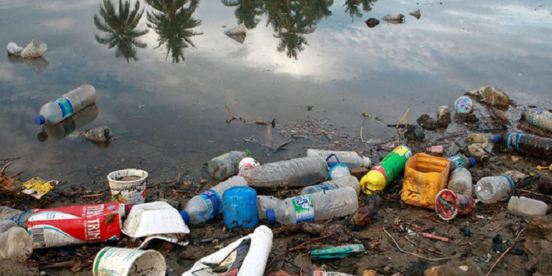 Imagem Ilustrando a Notícia: País perde R$ 5,7 bi por ano ao não reciclar resíduos plásticos