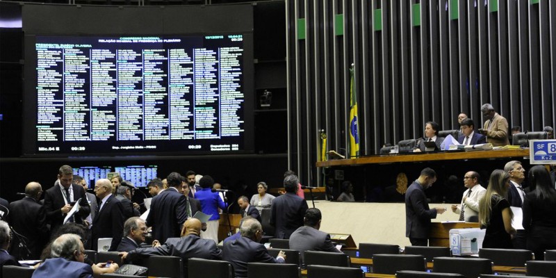 Imagem Ilustrando a Notícia: Congresso Nacional aprova Orçamento da União para 2019