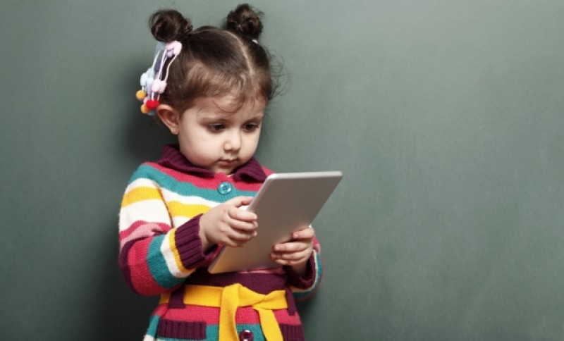 Imagem Ilustrando a Notícia: ONG lança aplicativo que ajuda crianças a memorizar telefone dos pais