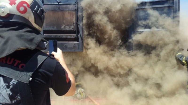 Imagem Ilustrando a Notícia: Bombeiros treinam contra combustão