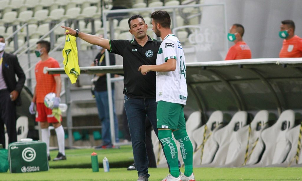 Imagem Ilustrando a Notícia: Gláuber acredita que Goiás tem chances de escapar de rebaixamento: “Ninguém jogou a toalha”