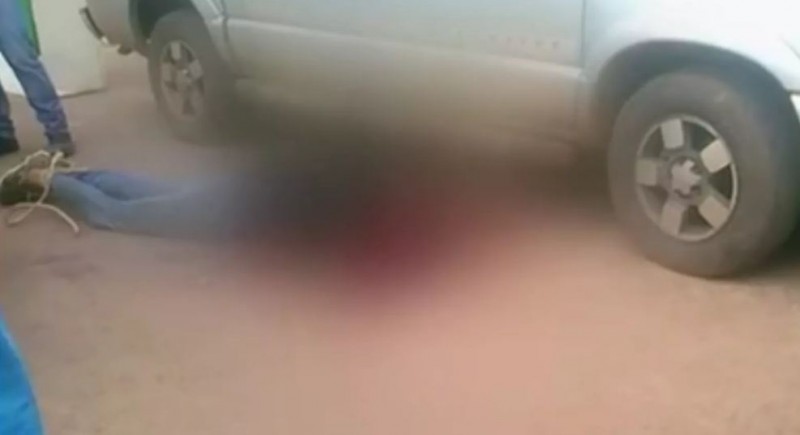 Imagem Ilustrando a Notícia: Motorista reage a assalto e consegue imobilizar ladrão após briga, em Luziânia