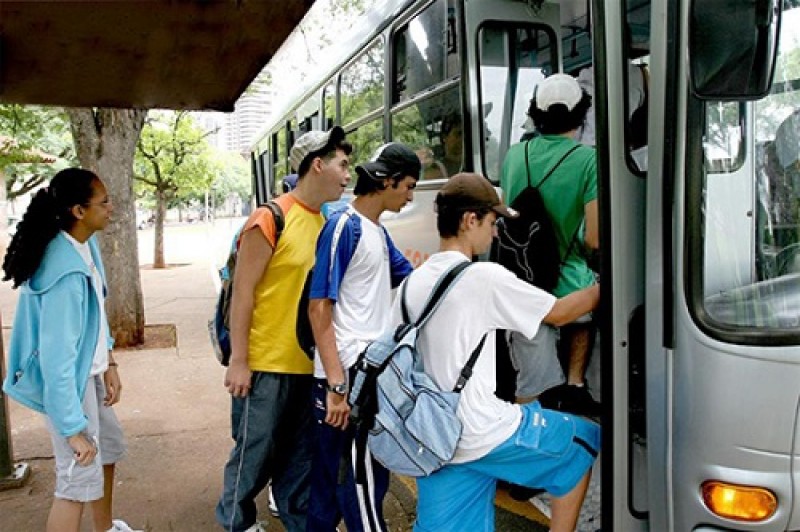 Imagem Ilustrando a Notícia: Cartão Metrobus e Passe Estudantil estão com repasses em dia garante Segov