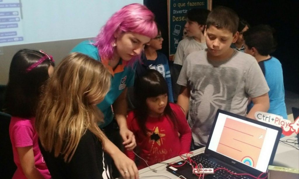 Imagem Ilustrando a Notícia: Crianças e adolescentes vão celebrar halloween com vídeo game, em Goiânia