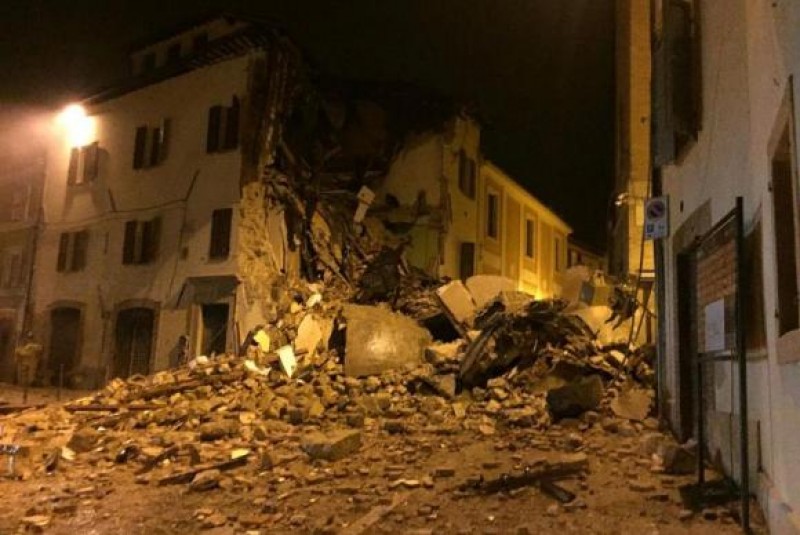 Imagem Ilustrando a Notícia: Terra não para de tremer na Itália e 100 réplicas são sentidas