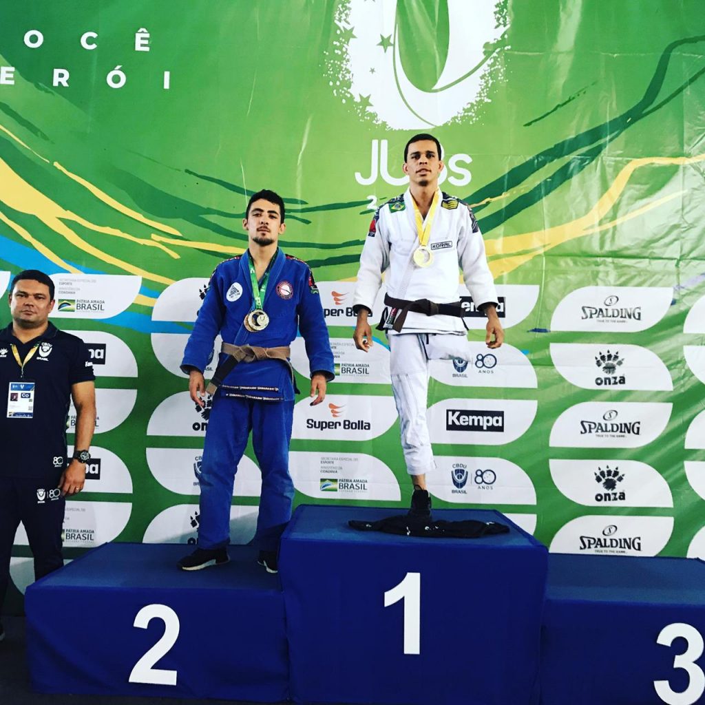 Imagem Ilustrando a Notícia: Goiano leva ouro no jiu-jitsu em Brasília