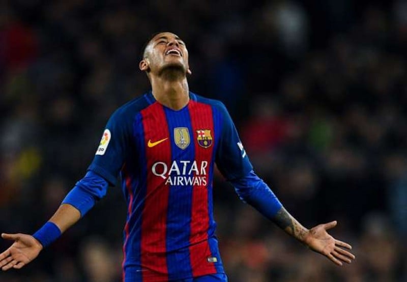 Imagem Ilustrando a Notícia: Neymar e Oscar são os jogadores mais bem pagos do mundo