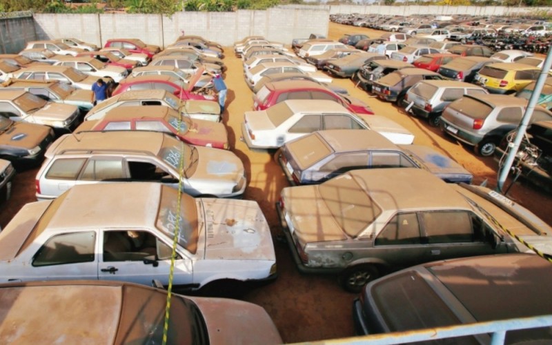 Imagem Ilustrando a Notícia: Detran leiloa 3 mil sucatas de veículos em Aparecida de Goiânia