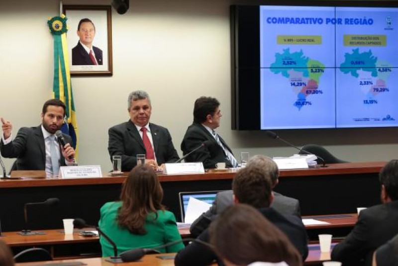 Imagem Ilustrando a Notícia: PF investiga 29 empresas em esquema de desvios da Lei Rouanet em São Paulo