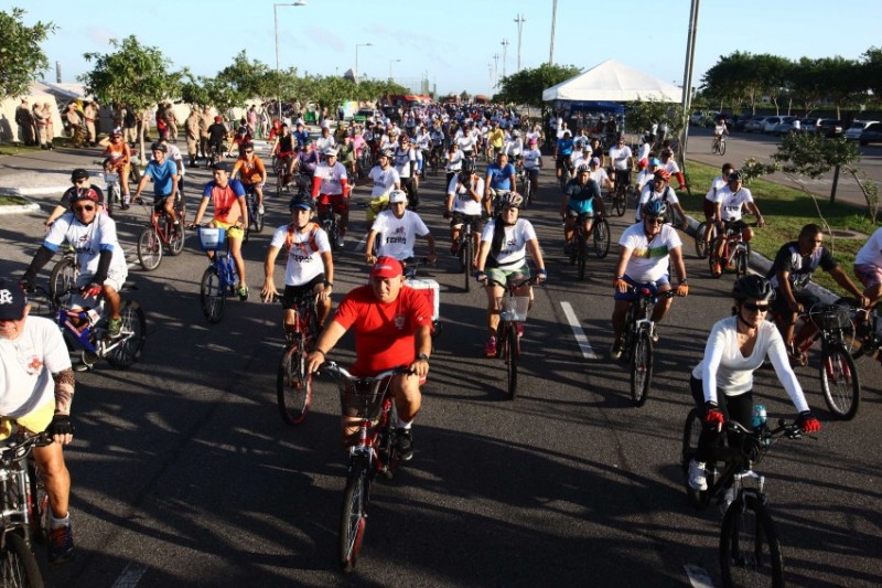 Imagem Ilustrando a Notícia: Passeio ciclístico em quatro capitais chama a atenção para esclerose múltipla