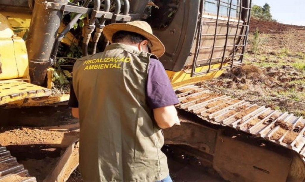 Imagem Ilustrando a Notícia: Proprietários rurais terão que pagar multa equivalente a R$ 530 mil por desmatamento