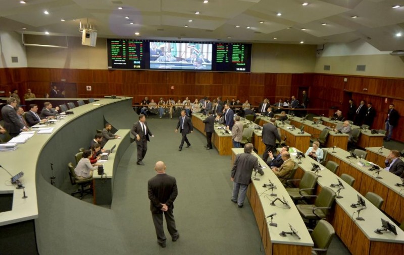 Imagem Ilustrando a Notícia: Goianos escolhem representantes para Assembleia e Câmara Federal