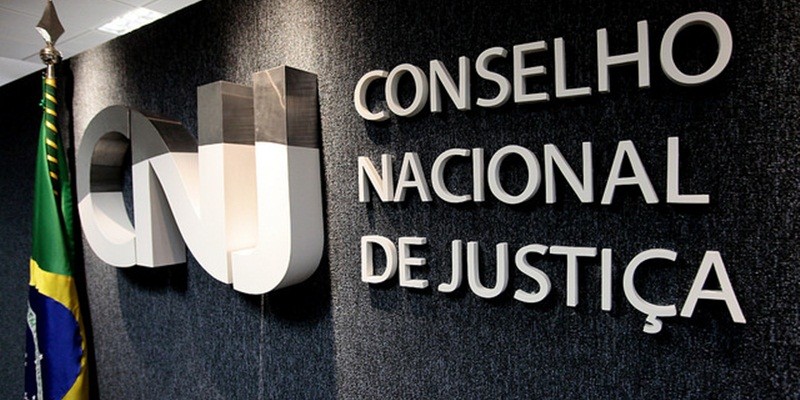 Imagem Ilustrando a Notícia: CNJ aprova auxílio-moradia de até R$ 4.377,73 para magistrados
