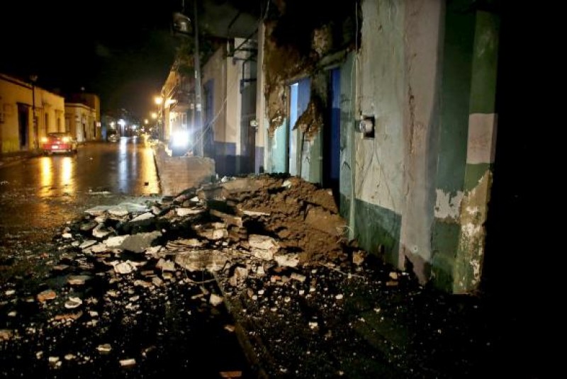 Imagem Ilustrando a Notícia: Equador evacua ilhas Galápagos por alerta de tsunami após tremor no México