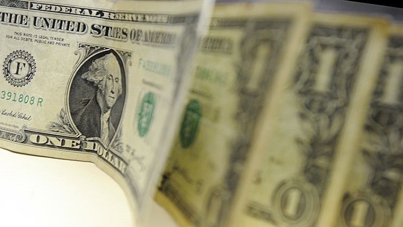 Imagem Ilustrando a Notícia: Dólar cai 0,04% e vale hoje R$ 3,69