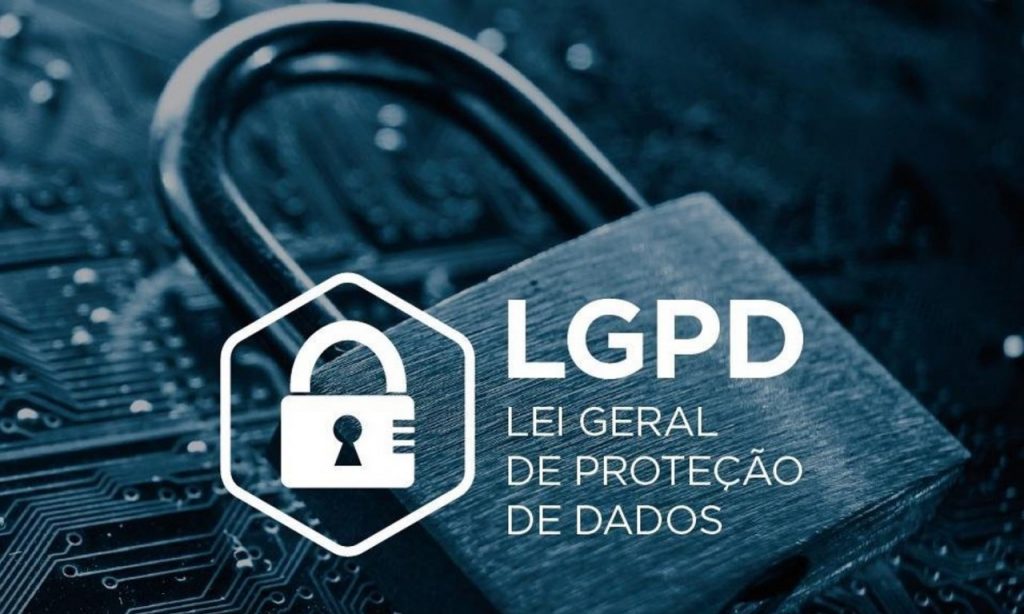 Imagem Ilustrando a Notícia: Bolsonaro sanciona, com vetos, lei sobre proteção de dados