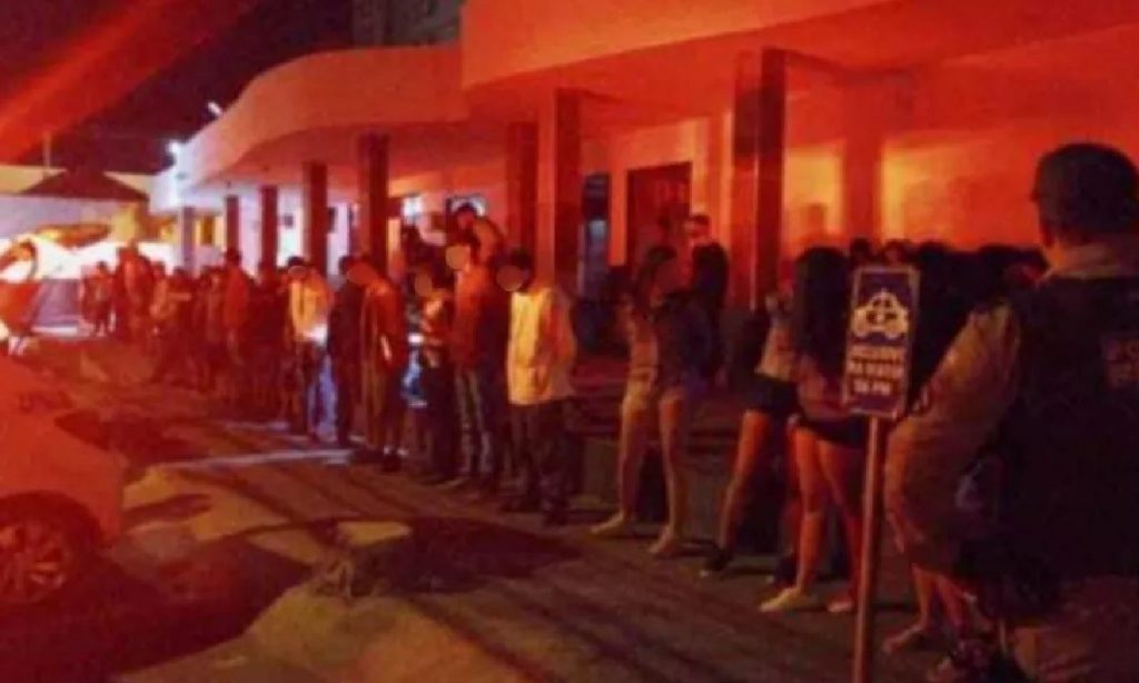 Imagem Ilustrando a Notícia: Festa clandestina é interrompida pela PM em Caldas Novas