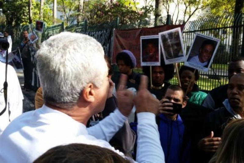 Imagem Ilustrando a Notícia: Protesto lembra morte de garoto