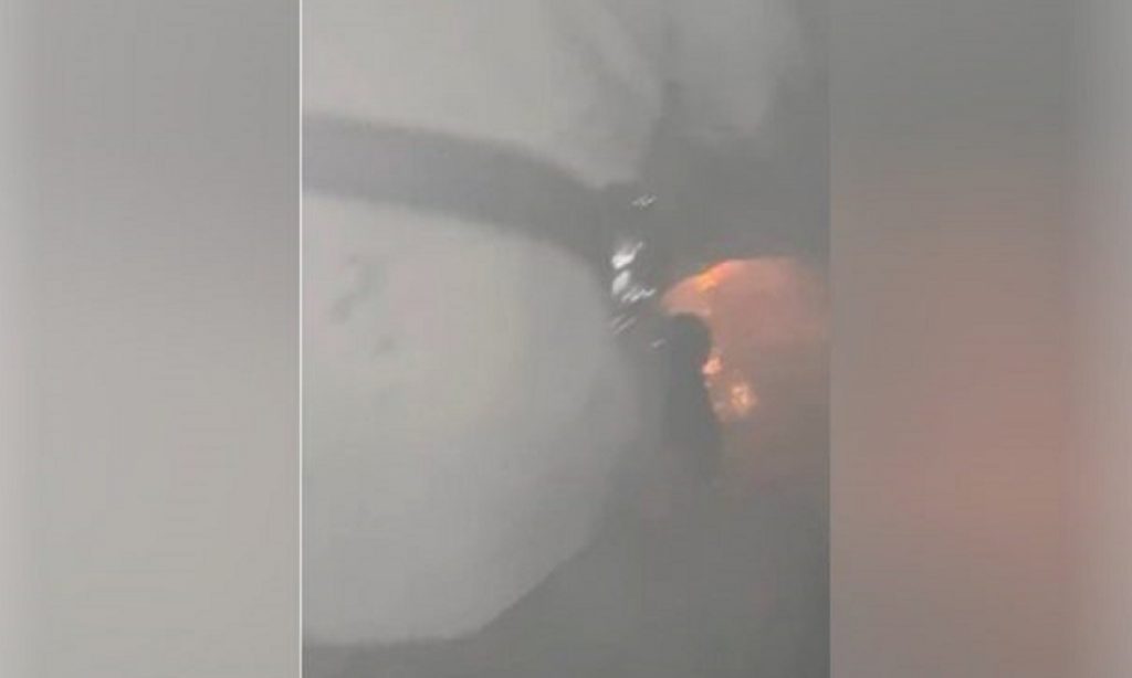 Imagem Ilustrando a Notícia: Homem é encontrado amarrado dentro de casa em chamas, na cidade de Abadiânia