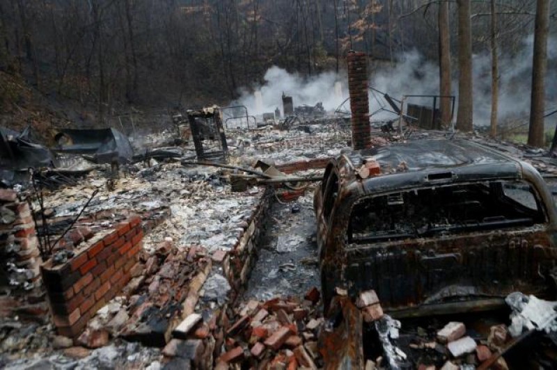 Imagem Ilustrando a Notícia: Sete pessoas morrem em incêndio no parque florestal mais visitado dos EUA