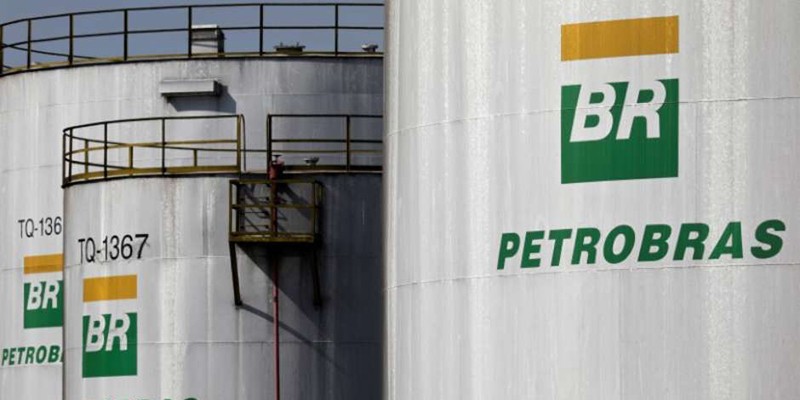 Imagem Ilustrando a Notícia: Petrobras aumenta o diesel em 13% e gasolina em 1,53%