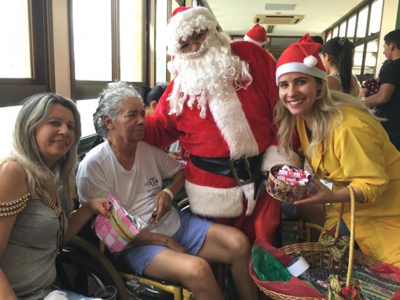 Imagem Ilustrando a Notícia: CRER celebra o Natal com pacientes internados em processo de reabilitação