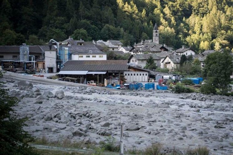 Imagem Ilustrando a Notícia: Deslizamento deixa oito desaparecidos na Suíça