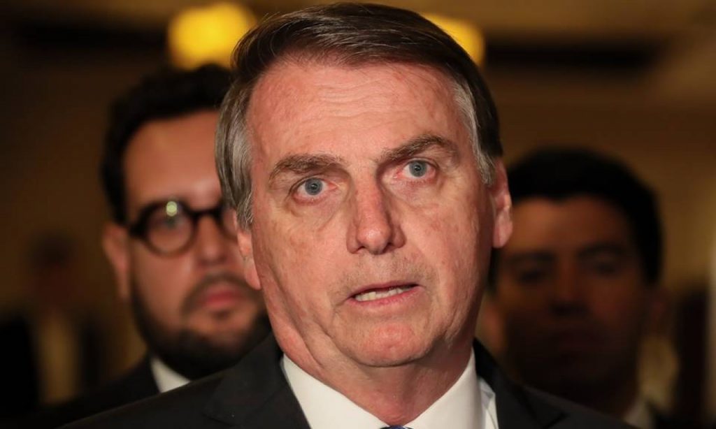 Imagem Ilustrando a Notícia: Bolsonaro diz que é grande a probabilidade de criar novo partido