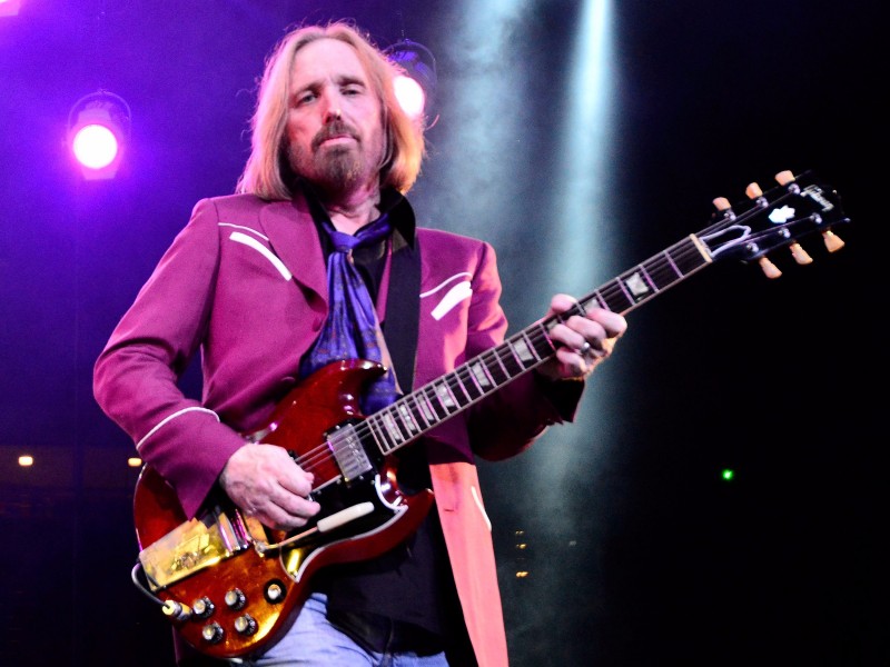 Imagem Ilustrando a Notícia: Tom Petty teria morrido de overdose acidental, aponta laudo
