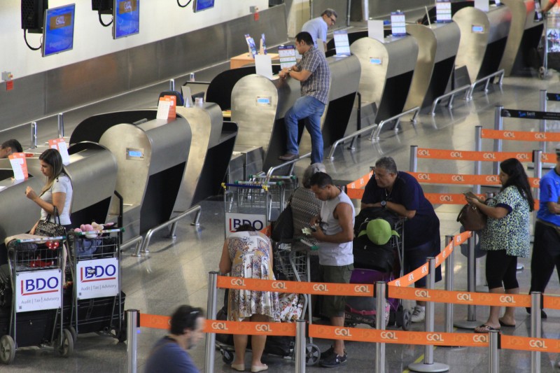 Imagem Ilustrando a Notícia: Justiça suspende cobrança por bagagem despachada