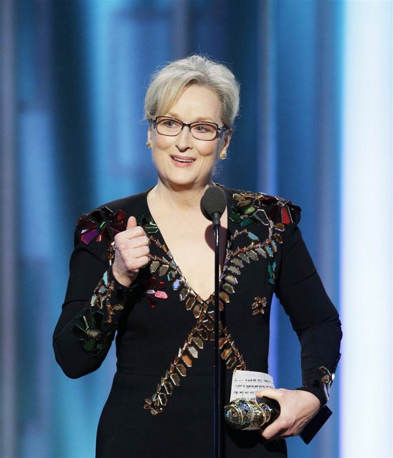 Imagem Ilustrando a Notícia: Donald Trump responde a críticas feitas por Meryl Streep no Globo de Ouro
