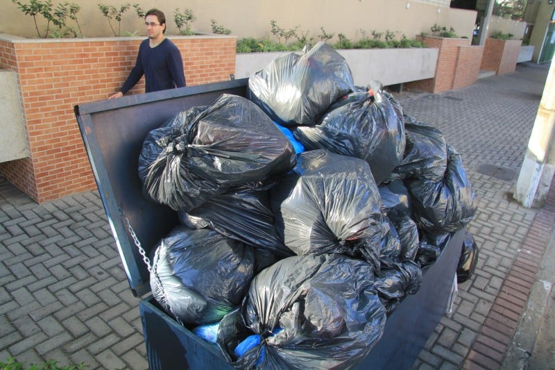 Imagem Ilustrando a Notícia: Prefeitura mantém suspensão de coleta de lixo