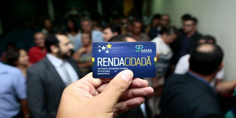 Imagem Ilustrando a Notícia: Mais de 81 mil pessoas recebem os cartões do Renda Cidadã