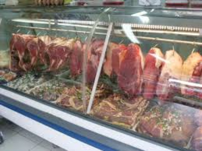 Imagem Ilustrando a Notícia: Vigilância apreende 900kg de carne estragada no Jardim Liberdade