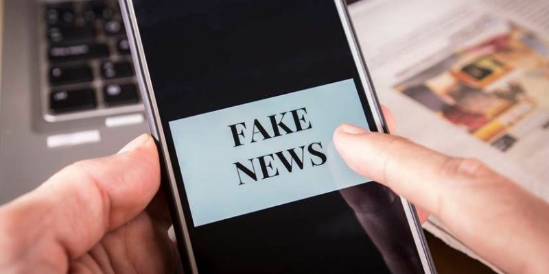 Imagem Ilustrando a Notícia: Ministério quer combater fake news com serviço pelo WhatsApp