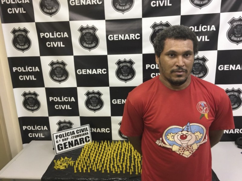 Imagem Ilustrando a Notícia: Homem é preso com mais de 220 pinos de cocaína, em Itumbiara
