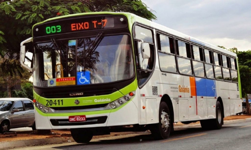 Imagem Ilustrando a Notícia: Transporte coletivo vai parar a partir desta terça-feira (24) em Goiânia