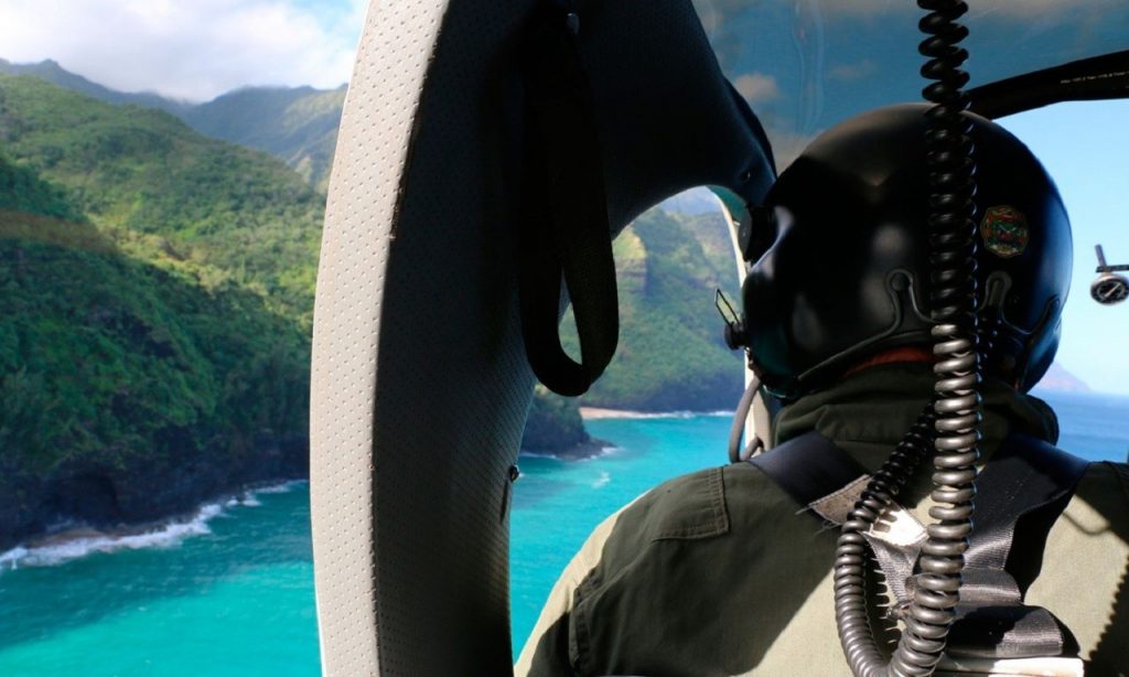 Imagem Ilustrando a Notícia: Seis corpos de sete desaparecidos são encontrados no Havaí, após queda de helicóptero