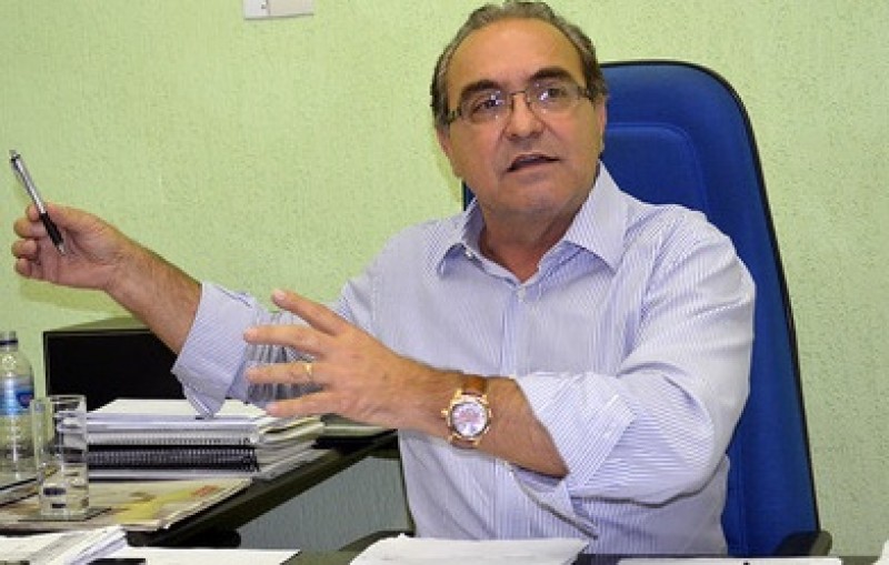 Imagem Ilustrando a Notícia: Jânio Darrot é reeleito prefeito de Trindade
